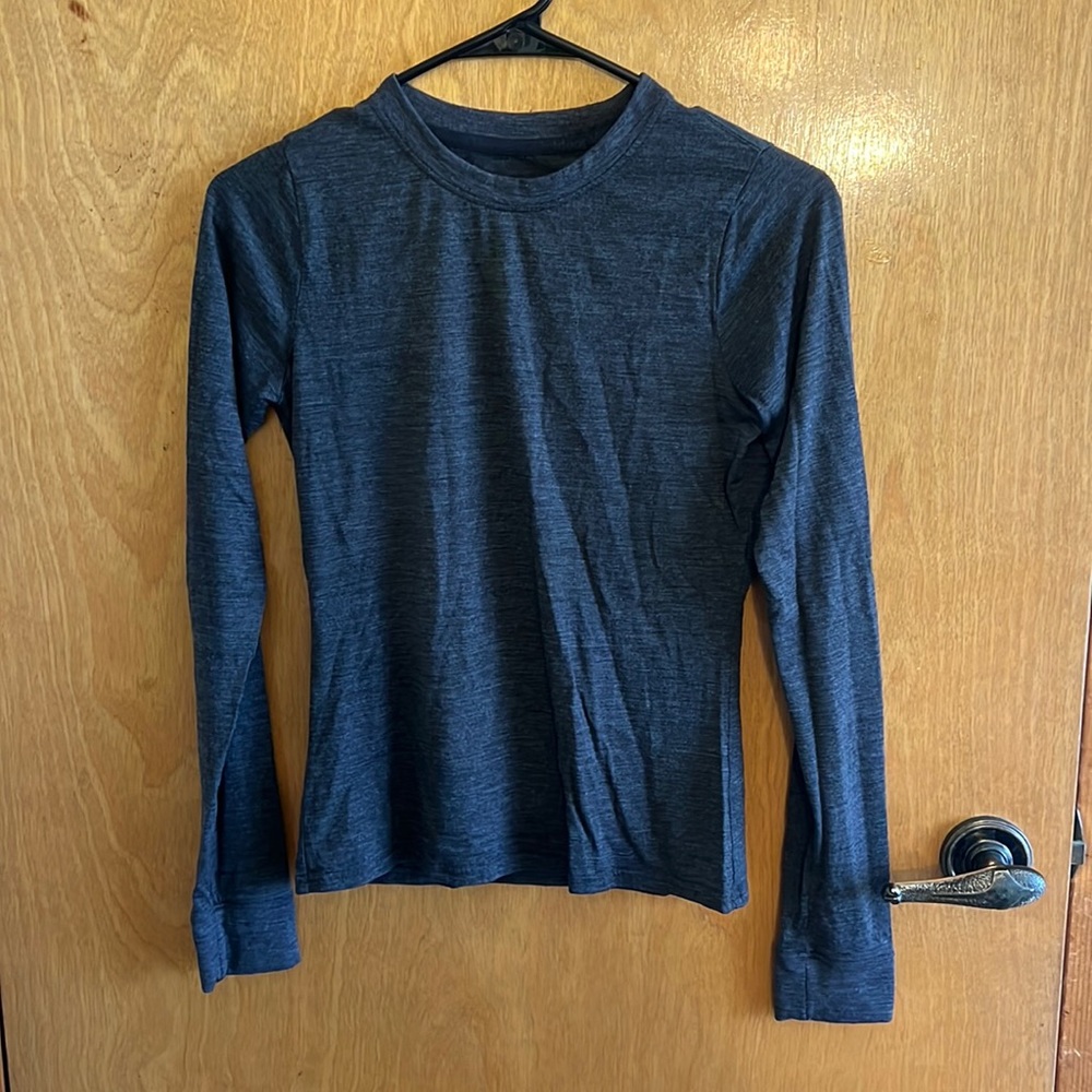 Outdoor Voices Longsleeve Tee XS in Heathered Black